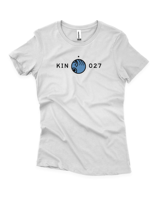 Mockup Camisa Branca - Camisa Feminina Kin 027 - Mão Magnética Azul - Kin 27