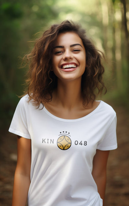 Camisa Feminina Branca Kin 048 - Estrela Solar Amarela - Kin 48