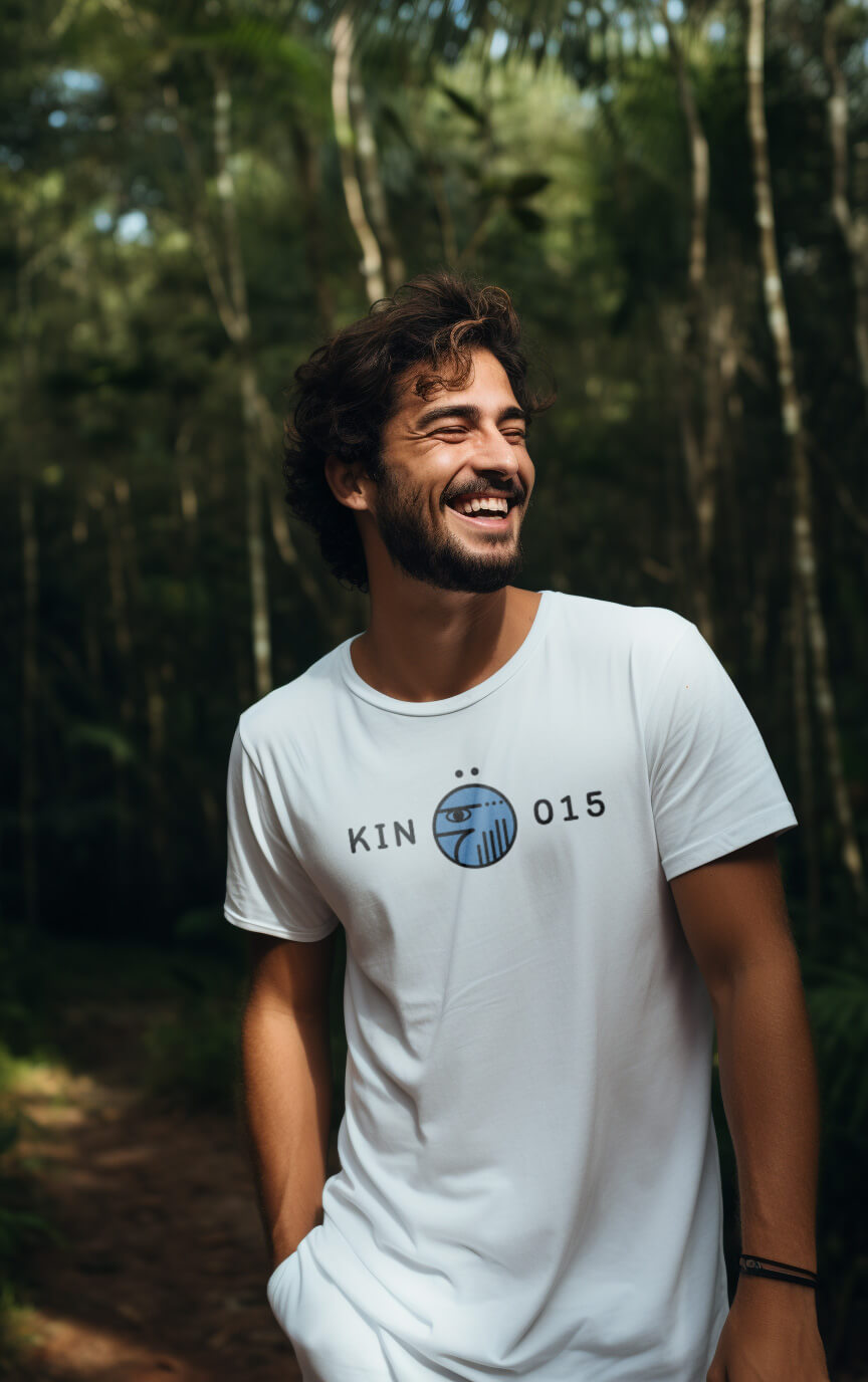 Camiseta Branca Kin 015 - Águia Lunar Azul