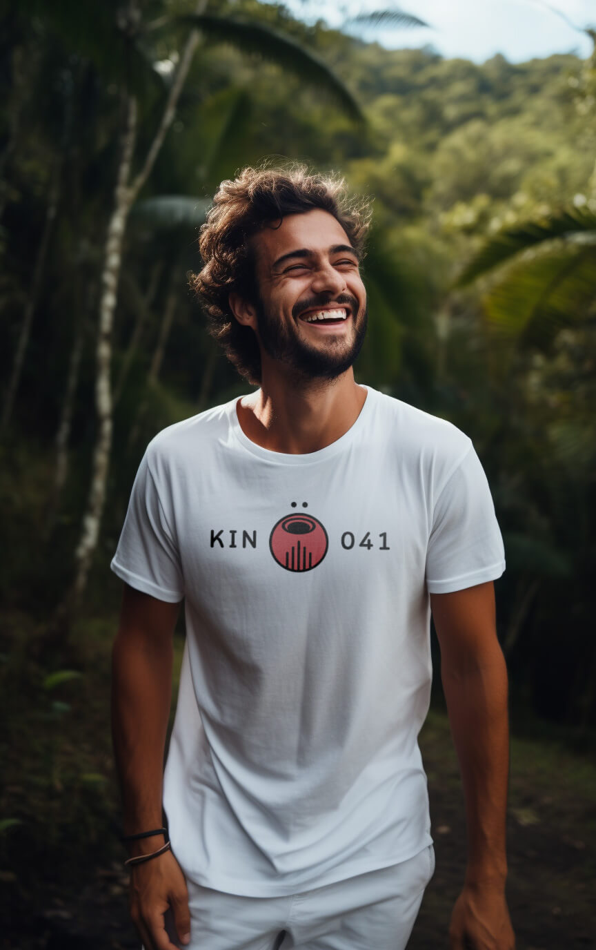 Camiseta Branca Kin 041 - Dragão Lunar Vermelho