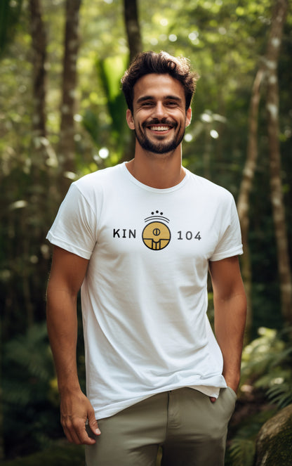 Camiseta Branca Kin 104 - Semente Cósmica Amarela