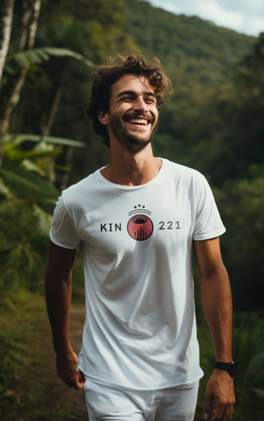 Camiseta Branca Kin 221 - Dragão Cósmico Vermelho