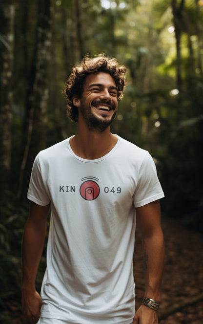 Camiseta Branca Kin 049 - Lua Planetária Vermelha