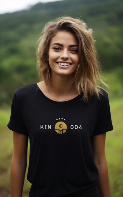 Modelo Humano Camisa Preta - Camisa Feminina Kin 004 - Semente Autoexistente Amarela -  Kin 04 - Kin 4