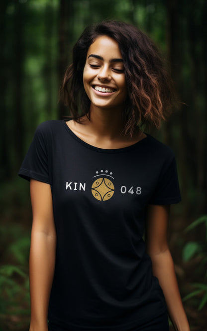 Camisa Feminina Preta Kin 048 - Estrela Solar Amarela - Kin 48