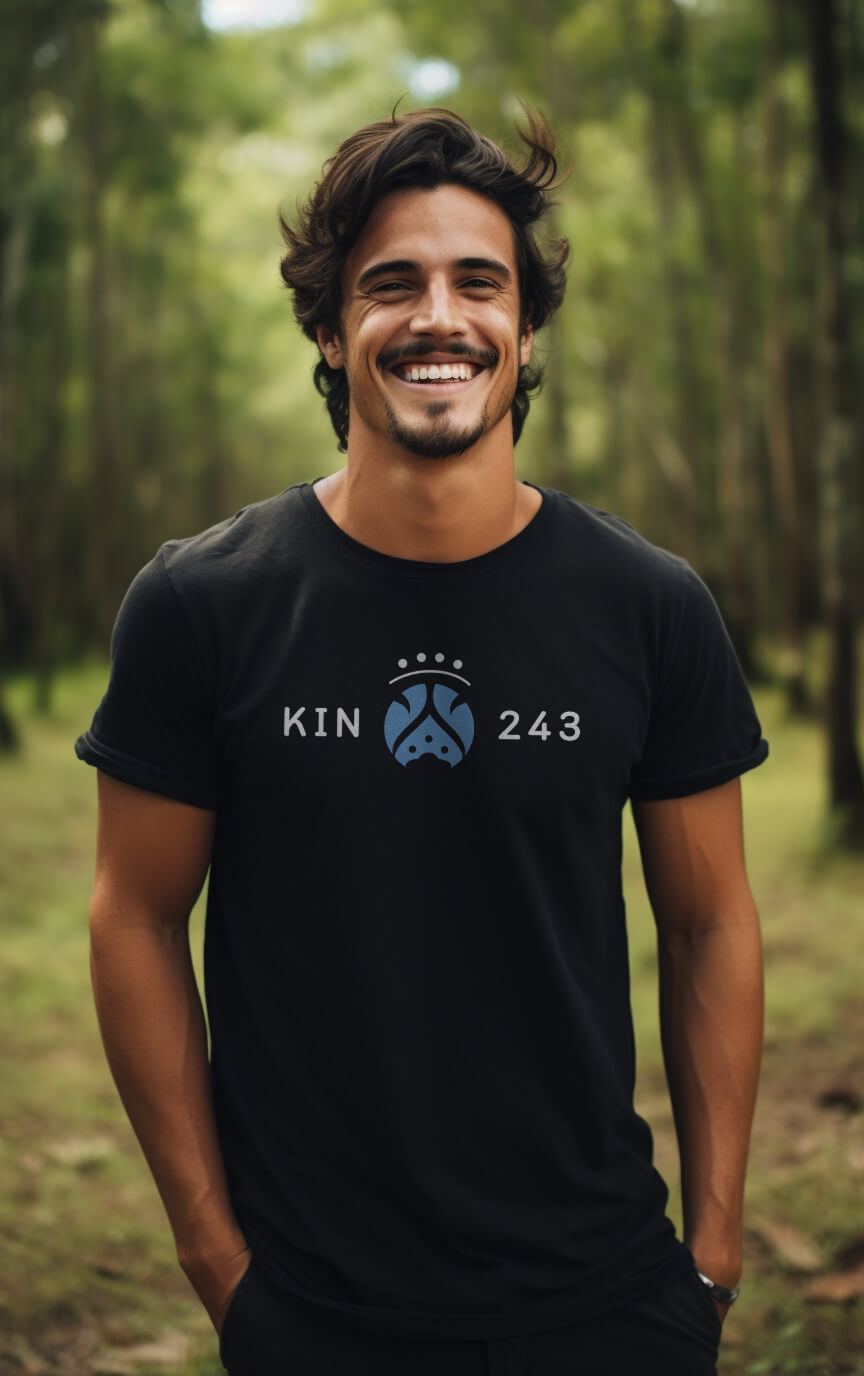 Camiseta Preta Kin 243 - Noite Solar Azul