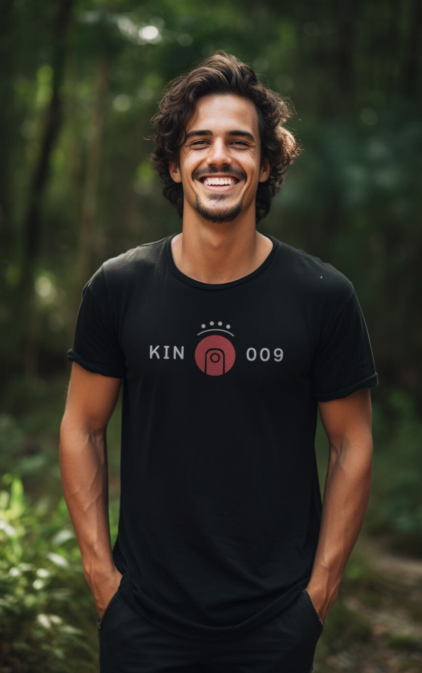 Camiseta Preta Kin 009 - Lua Solar Vermelha