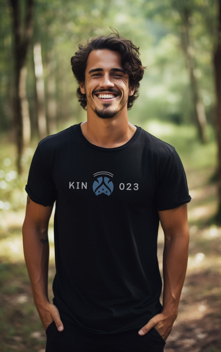 Camiseta Preta Kin 023 - Noite Planetária Azul