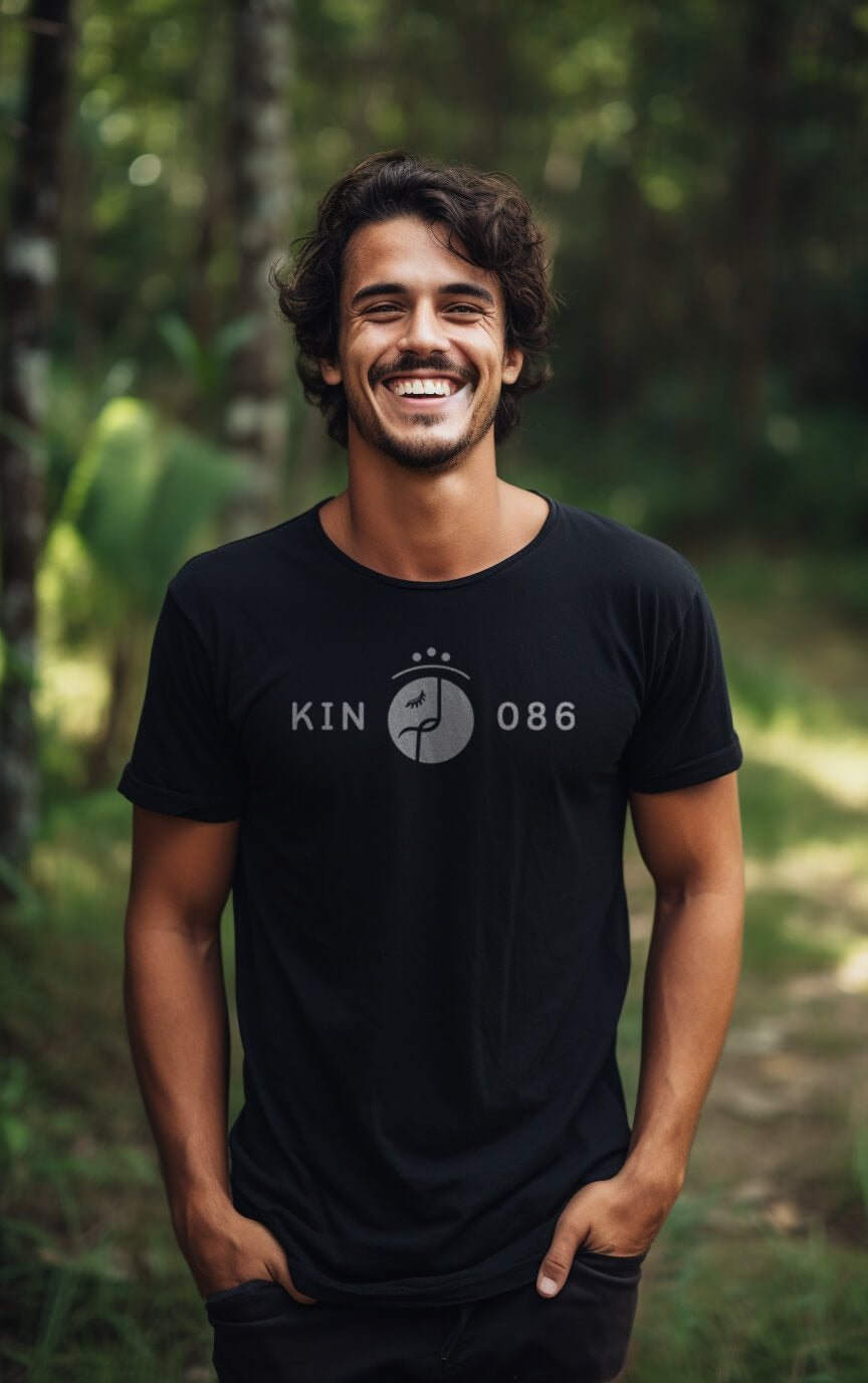 Camiseta Preta Kin 086 - Enlaçador de Mundos Galáctico