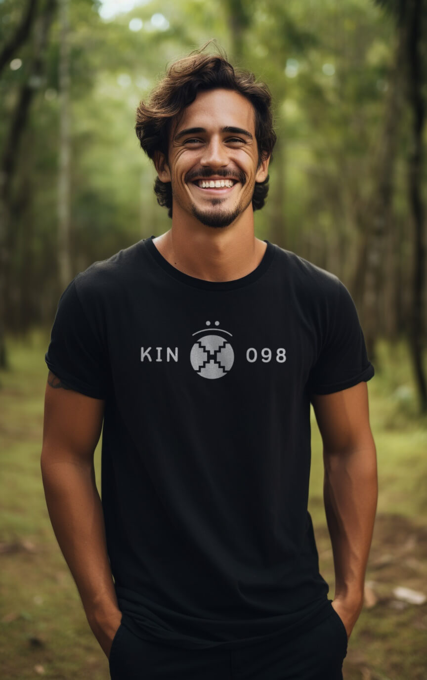 Camiseta Preta Kin 098 - Espelho Ressonante Branco