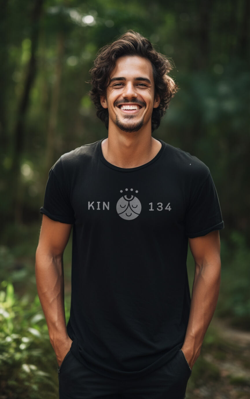 Camiseta Preta Kin 134 - Mago Autoexistente Branco