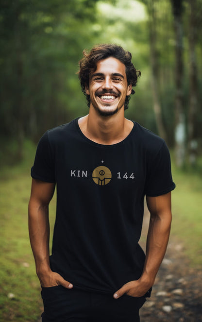 Camiseta Preta Kin 144 - Semente Magnética Amarela