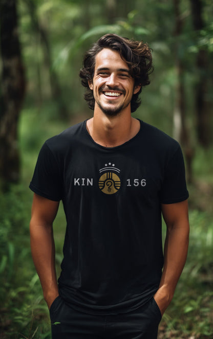 Camiseta Preta Kin 156 - Guerreiro Cósmico Amarelo